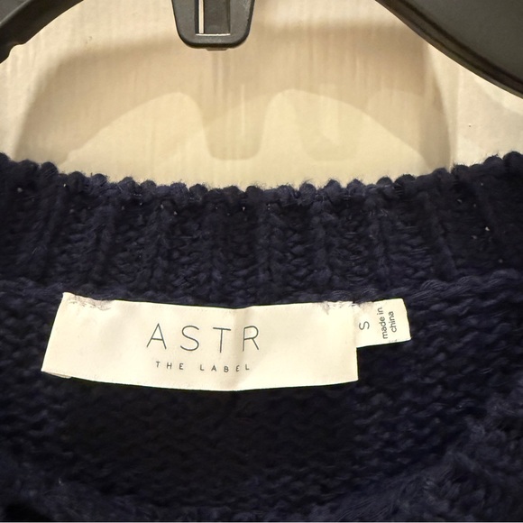 ASTR the label Aidy Puff Sleeve Sweater - Picture 5 of 5